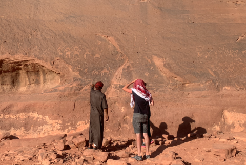 nabatean-inscriptions-wadi-rum-desert